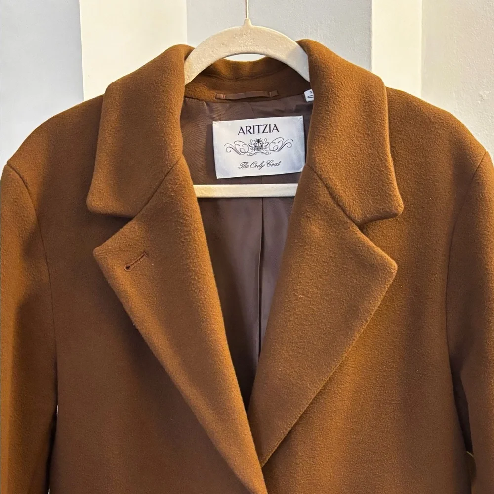 Aritzia Women's The Only Coat Size Small - Picture 8 of 12